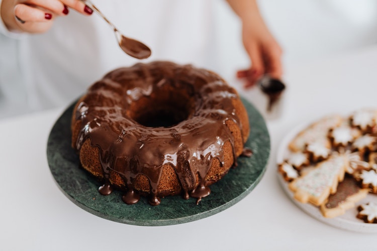 Bolo de chocolate para o namorado na Páscoa