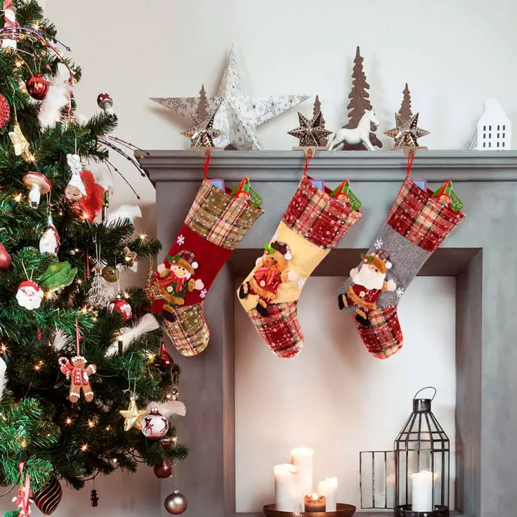 Kit com 3 meias natalinas para decoração