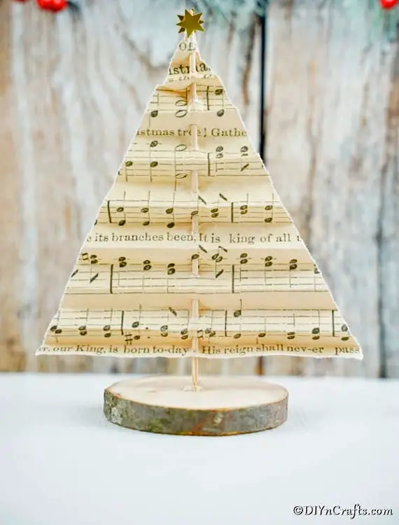 Partitura de música para fazer a árvore de Natal
