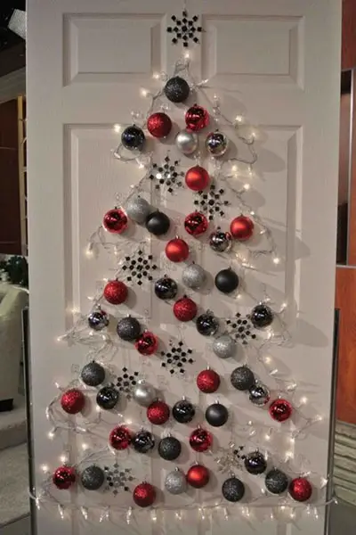 Árvore de Natal na porta