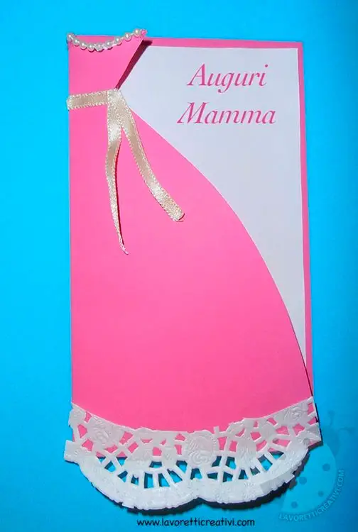 Cartão para o Dia das Mães com vestido