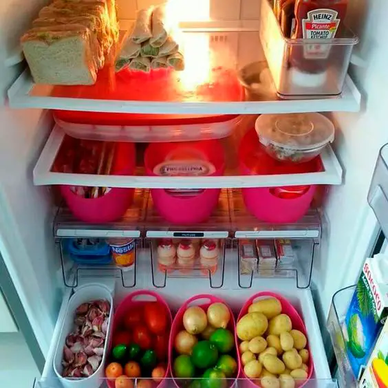 Organize também a geladeira