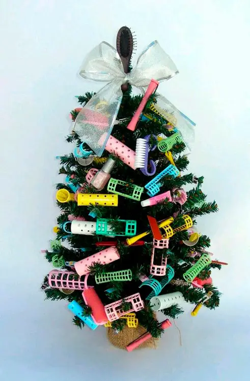 Árvore de Natal criativa para salão de beleza