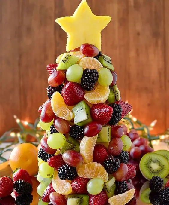 Mesa de Natal decorada com frutas