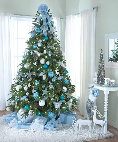 Árvore de Natal Decorada: Tons de azul