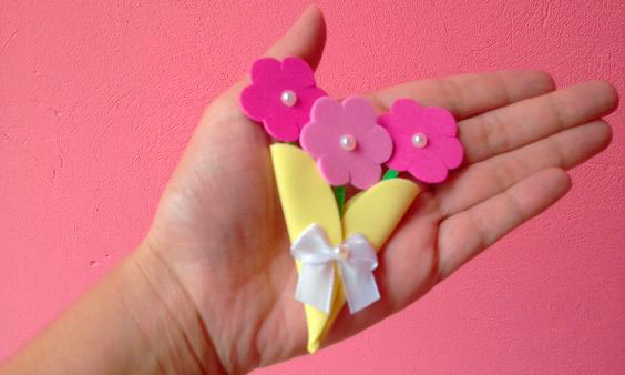 Ímã de geladeira com flores para mãe Ímã de geladeira com flores para mãe