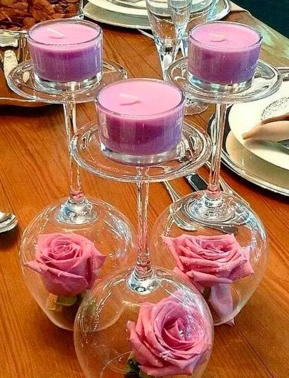 Velas com taças para decoração da mesa no Dia ds Mães