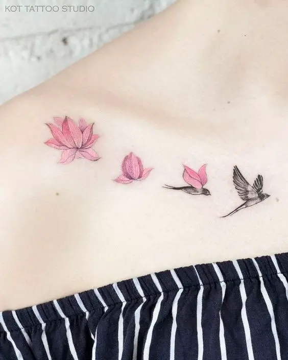 Flor de lótus que se transforma em pássaro para tattoo