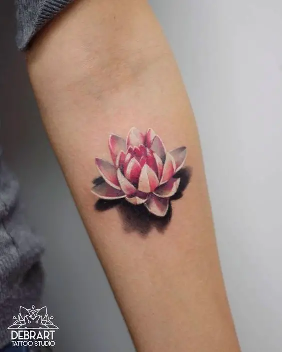 Tatuagem de flor de lótus 3D