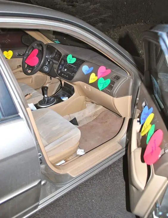 Bilhetes românticos no carro