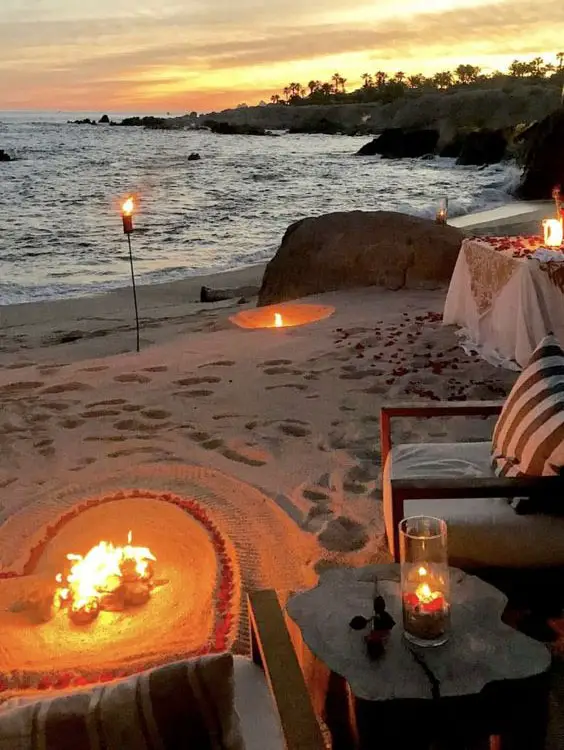 Ideias para o Dia dos Namorados: Jantar na praia