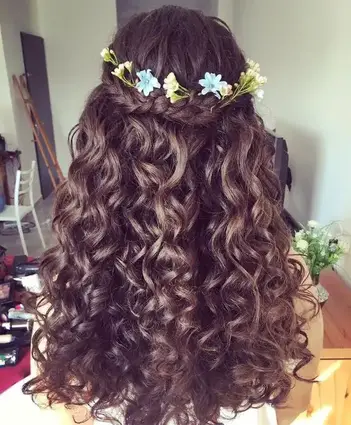 Penteado Infantil para formatura cabelo semi preso com cachos