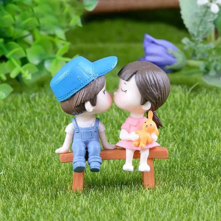 Casal de romântico se beijando
