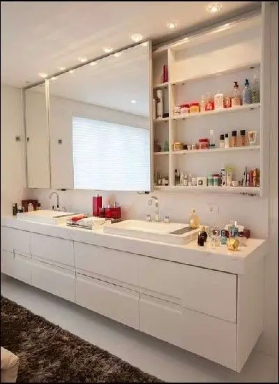 Espelho para banheiro com prateleira