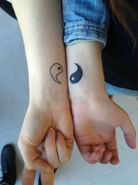 Tatuagens mãe e filha Yin Yang