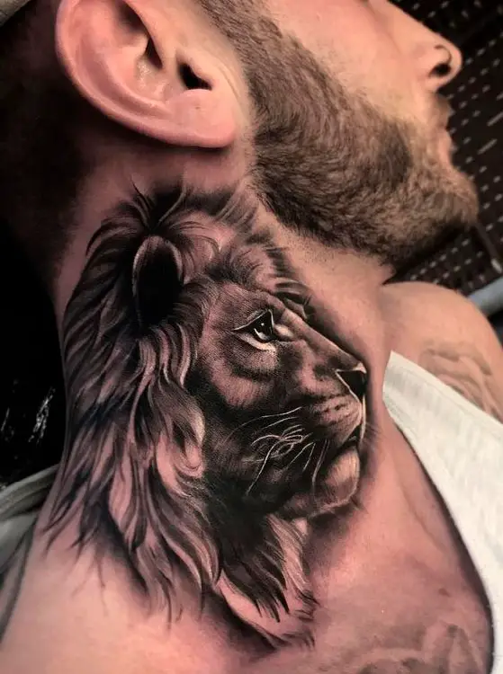 Tatuagem para pescoço de leão