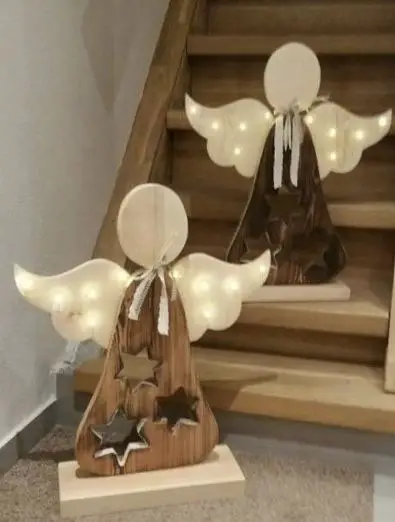 Anjos de madeira