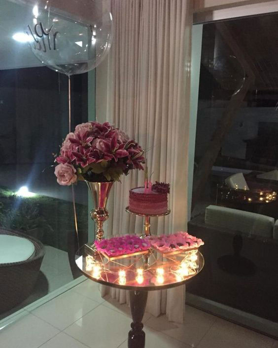 Surpresa de aniversário para marido com festa a dois Surpresa de aniversário para marido com festa a dois