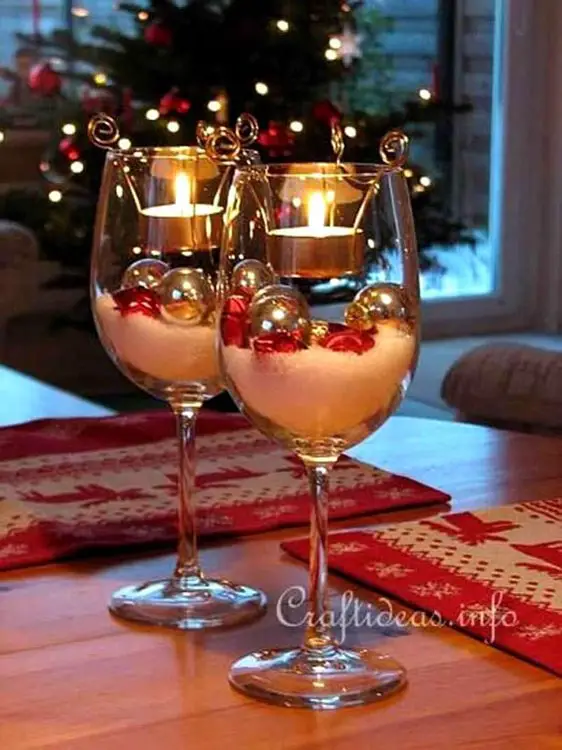 Enfeite de Natal para Mesa: Taças de vinho