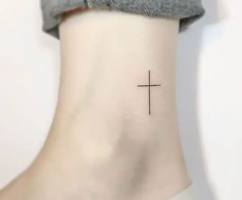 Tatuagens de cruz