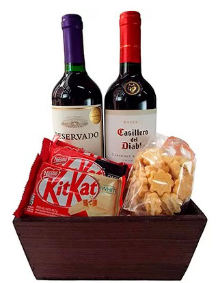 Kit de vinho e outras delícias para sua mãe Kit de vinho e outras delícias para sua mãe