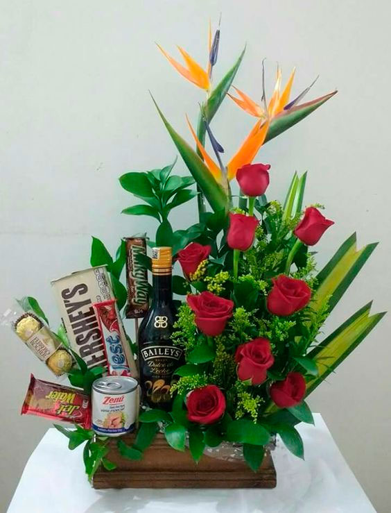 Cesta com arranjo diferente para o Dia das Mães Cesta com arranjo diferente para o Dia das Mães