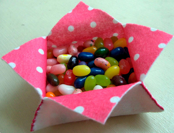 Cestinha de feltro para mãe Cestinha de feltro para mãe