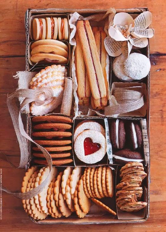 Cesta de bolachas variadas para mãe Cesta de bolachas variadas para mãe