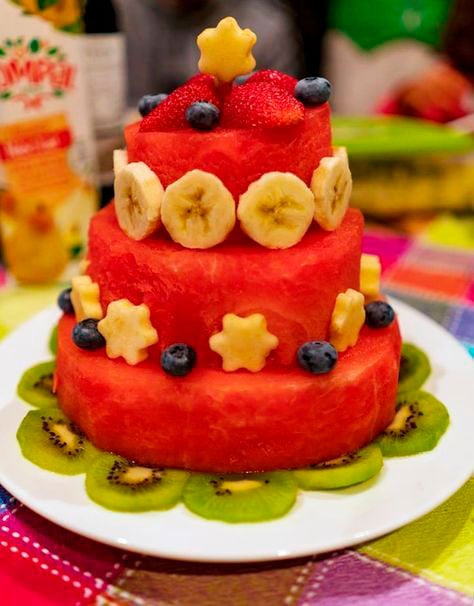 Bolo de frutas para mesversário Bolo de frutas para mesversário