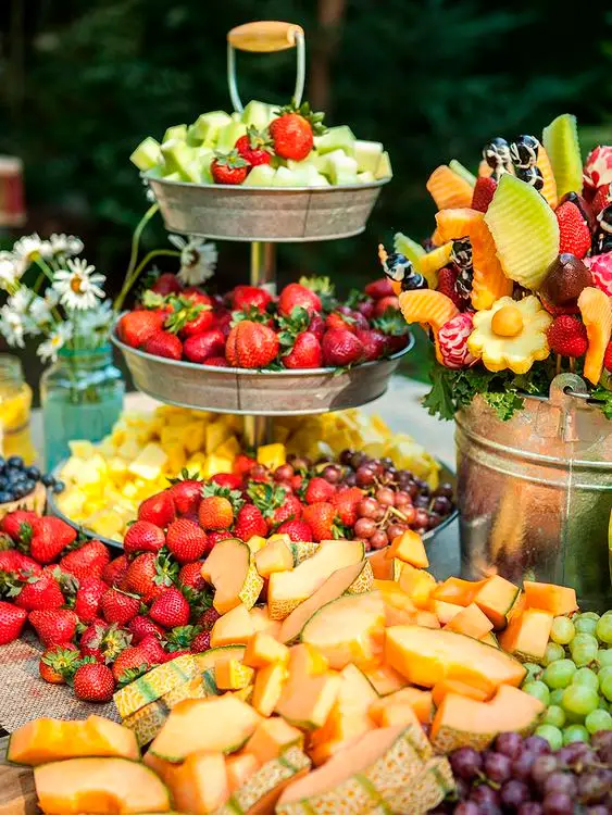 Monte uma mesa de frutas para o Dia das Mães