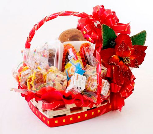 Cesta de café da manhã para o Dia das Mães de coração Cesta de café da manhã para o Dia das Mães de coração