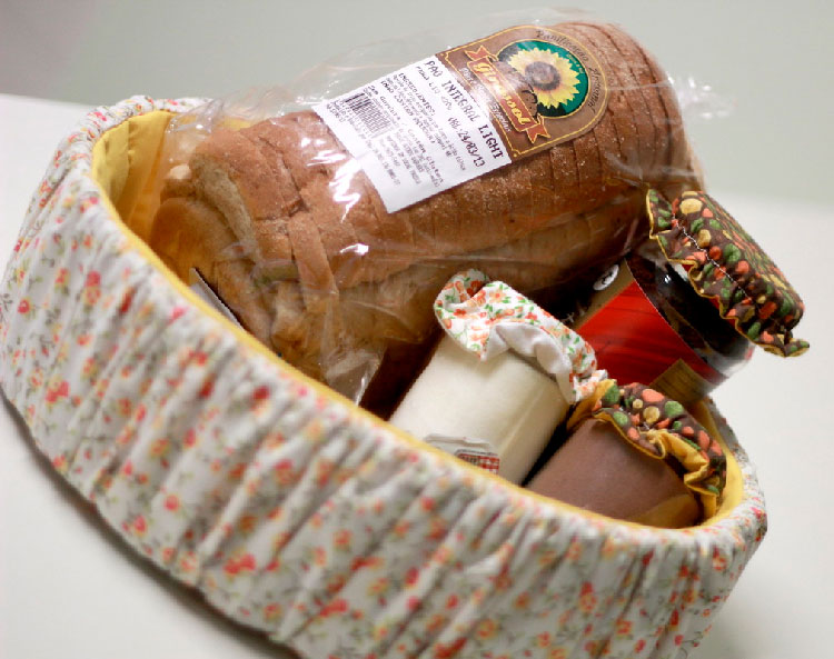 Cesta de café da manhã simples e saudável Cesta de café da manhã simples e saudável