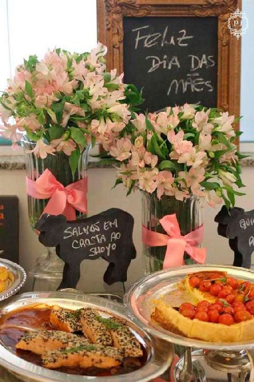 Almoço delicioso para o Dia das Mães Almoço delicioso para o Dia das Mães