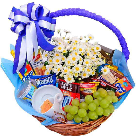 Cesta de café da manhã com frutas par as mães Cesta de café da manhã com frutas par as mães