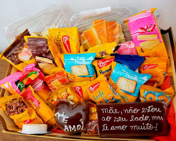 Cesta de Café da Manhã Para o Dia Das Mães
