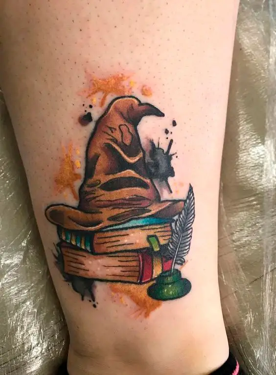 Tatuagem de chapéu seletor do Harry Potter