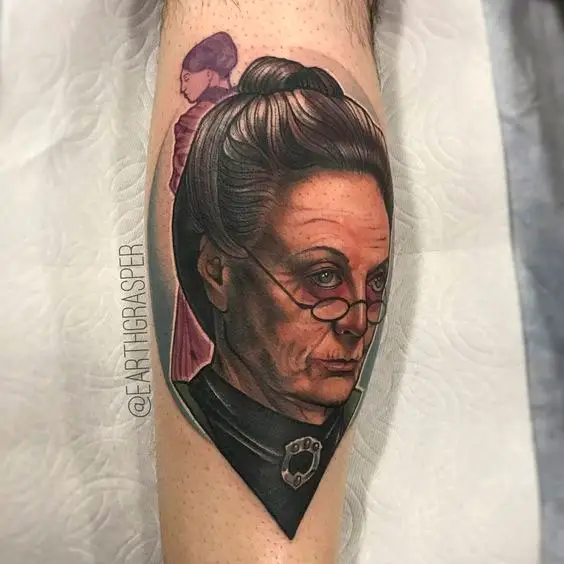 Tatuagem da professora Minerva