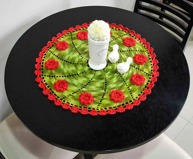 Toalha de mesa natalina com flores
