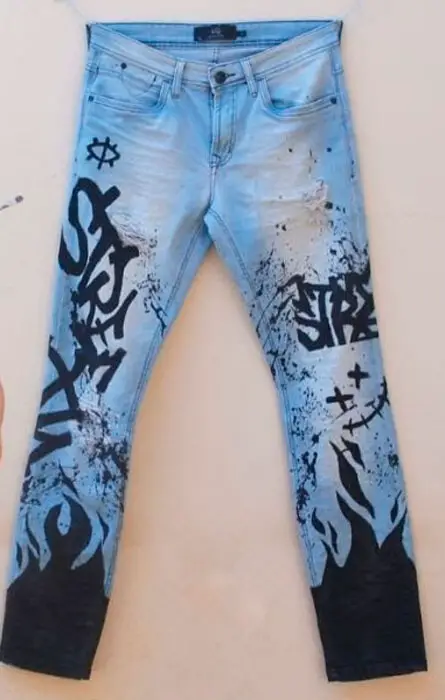 Calça jeans masculina customizada com pintura