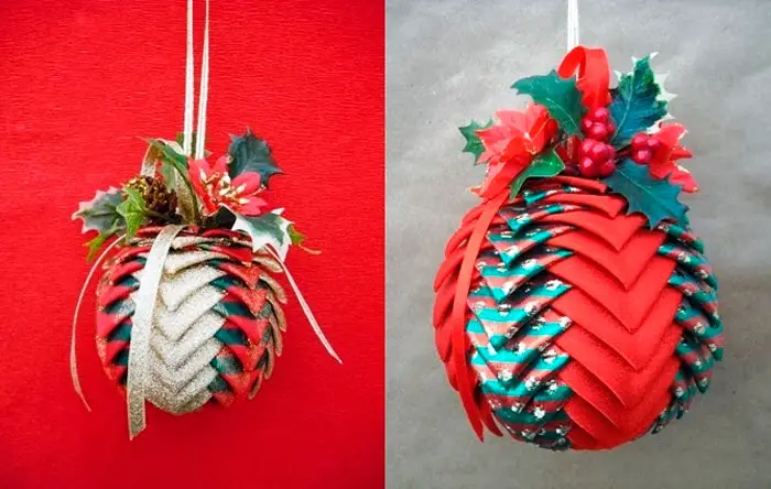 Bola para decoração de Natal em tecido